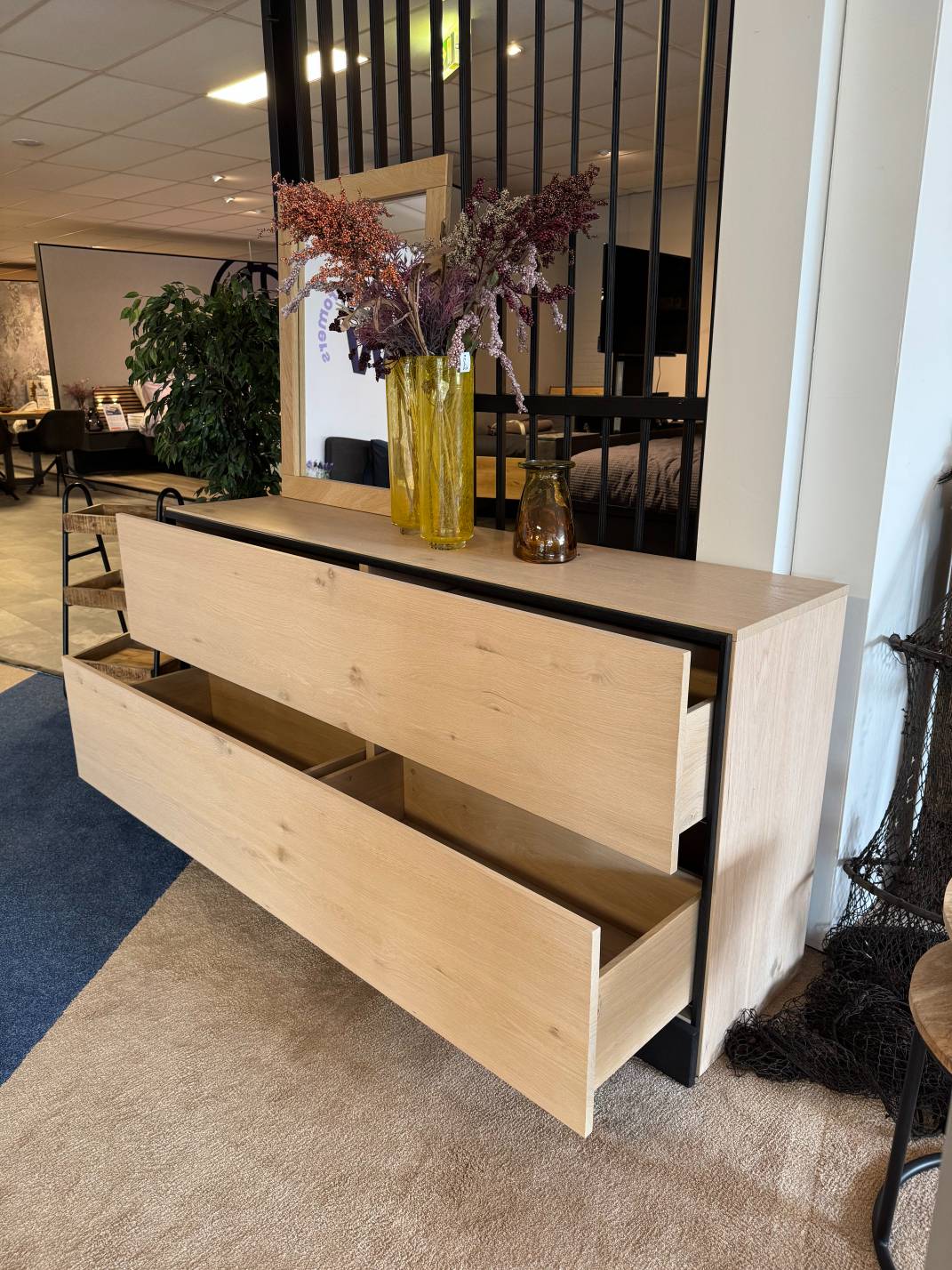 Eden Commode met spiegel (Nieuwleusen)