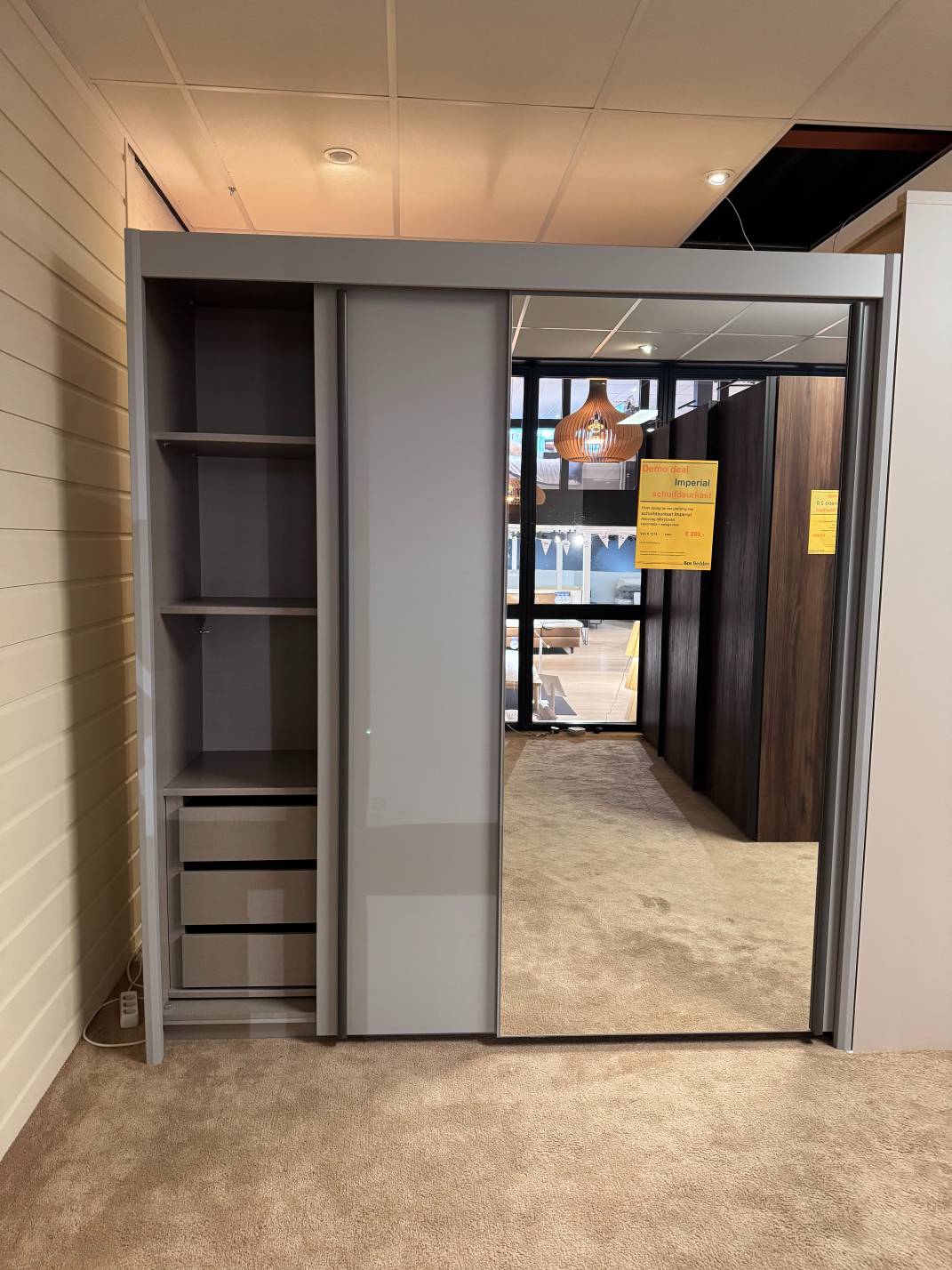 Rauch Imperial Linnenkast (Nieuwleusen)