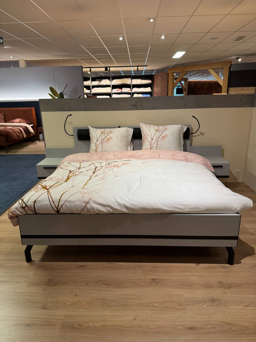 Nolte Concept Me 500 ledikant + nachtkastjes (Nieuwleusen)