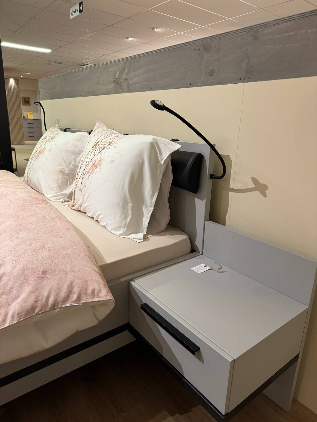 Nolte Concept Me 500 ledikant + nachtkastjes (Nieuwleusen)