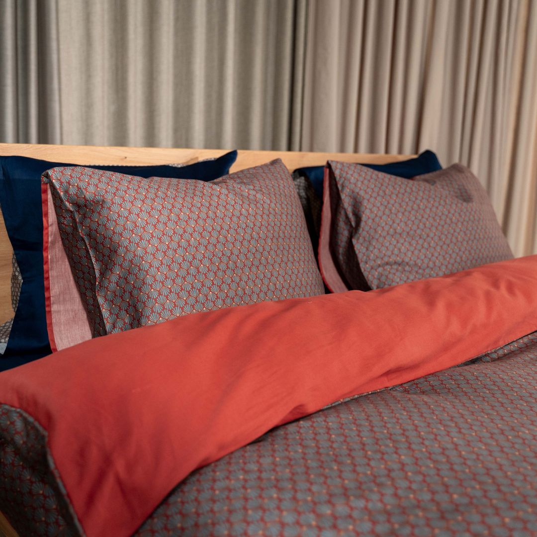 Kayori dekbedovertrek Aiko Katoensatijn – 100% katoen – rood