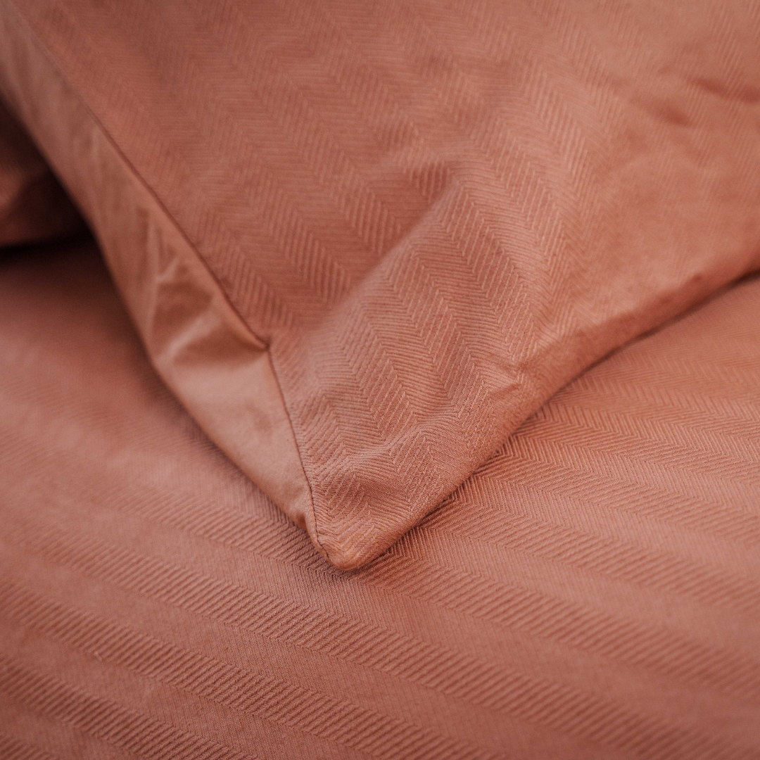 Kayori dekbedovertrek Nani Linnen – mix van linnen en katoen – donkertaupe