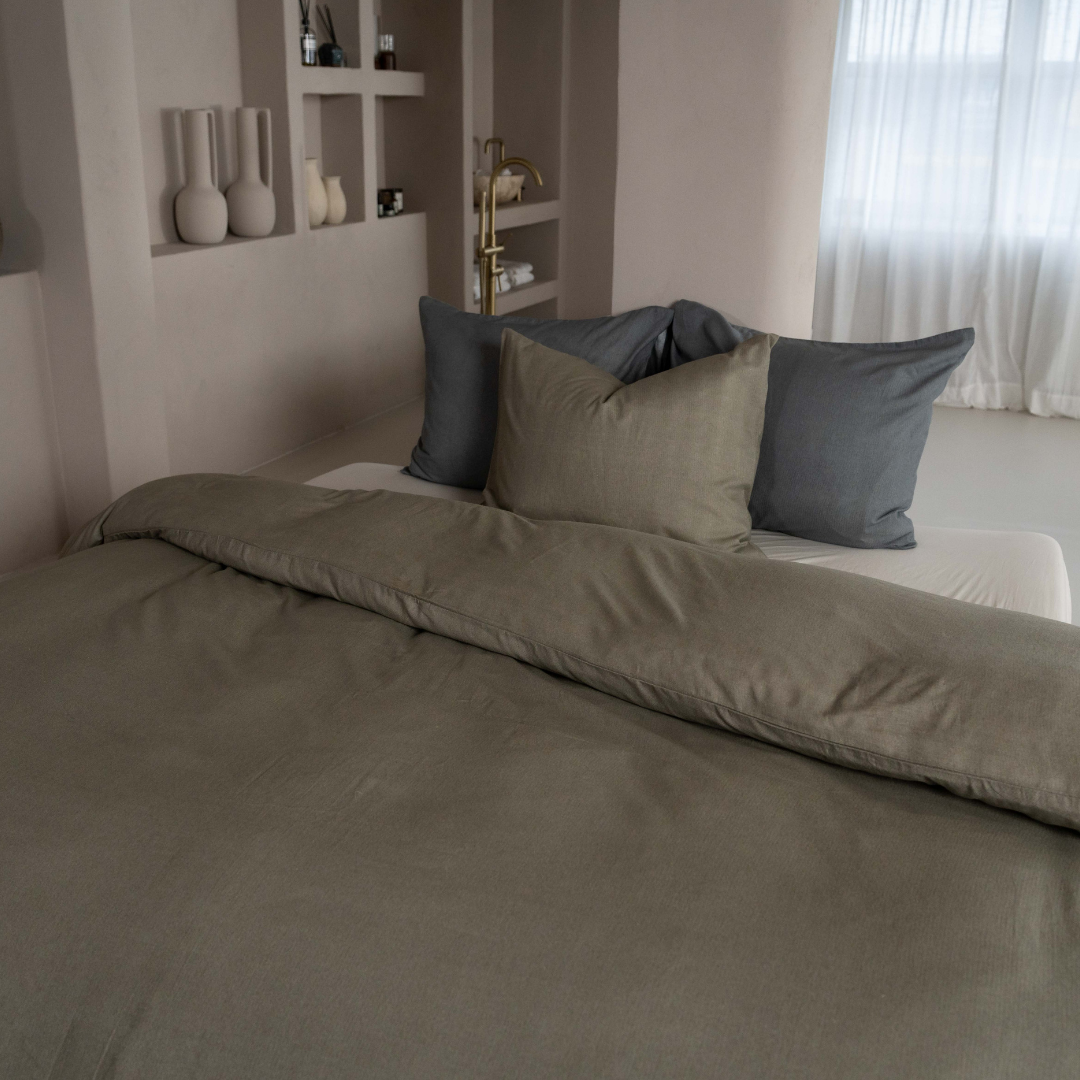 Kayori dekbedovertrek Rui Peached Twill – 100% katoen – olijfgroen