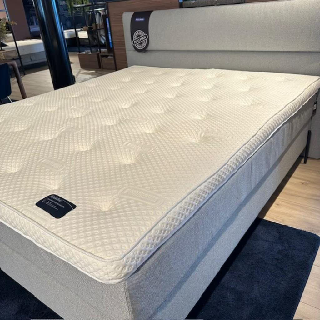Pullman Silverline Comforttopper Natuurlatex - 180x210cm (Nijverdal)