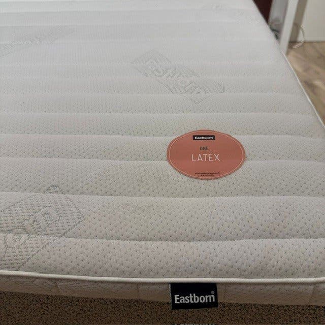 Eastborn Oblique Verstelbare Boxspring – showroom Nijverdal, foto 1