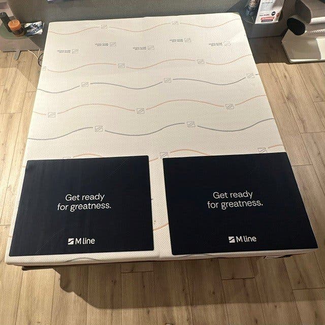 Eastborn Thin Boxspring – showroom Nijverdal, foto 5