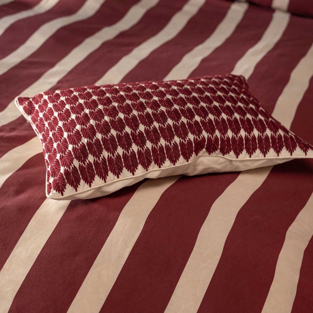 Kayori kussensloop Finntage X LEAF – linnen – rood