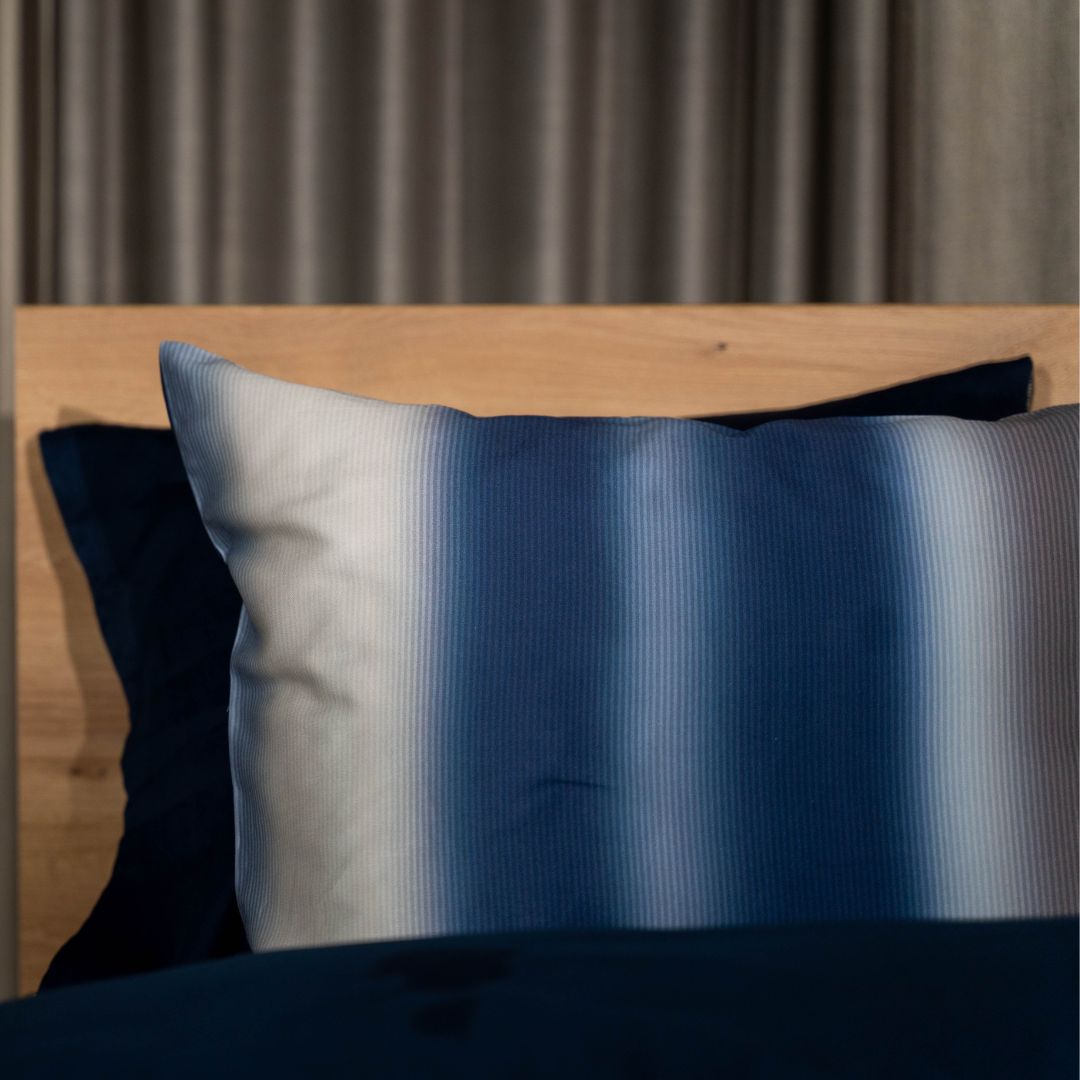 Kayori dekbedovertrek Iamu – 100% katoensatijn – blauw